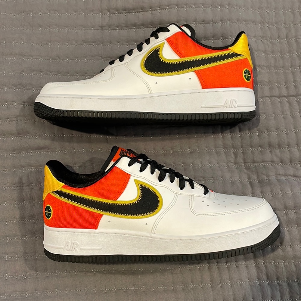 Nike Air Force 1 Low Roswell Raygun - White/Orange/Black - Men’s size 10.5